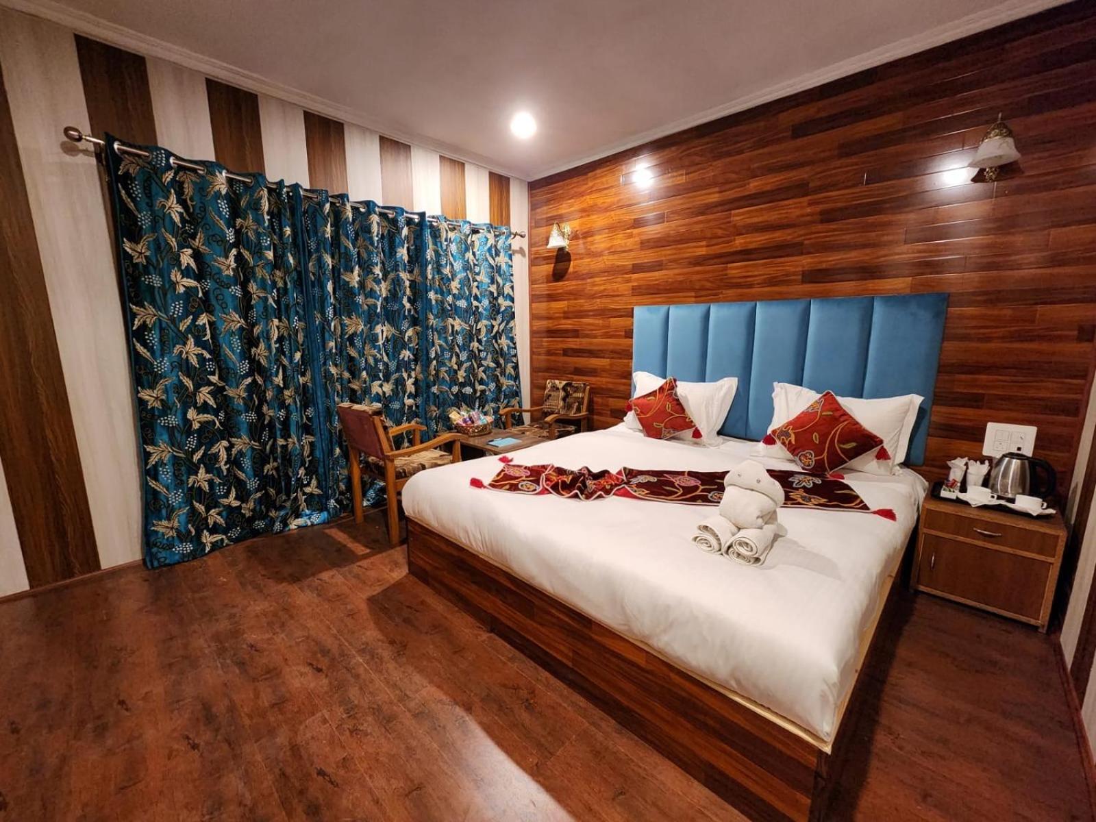 Srinagar Group Of Hotels Exterior foto