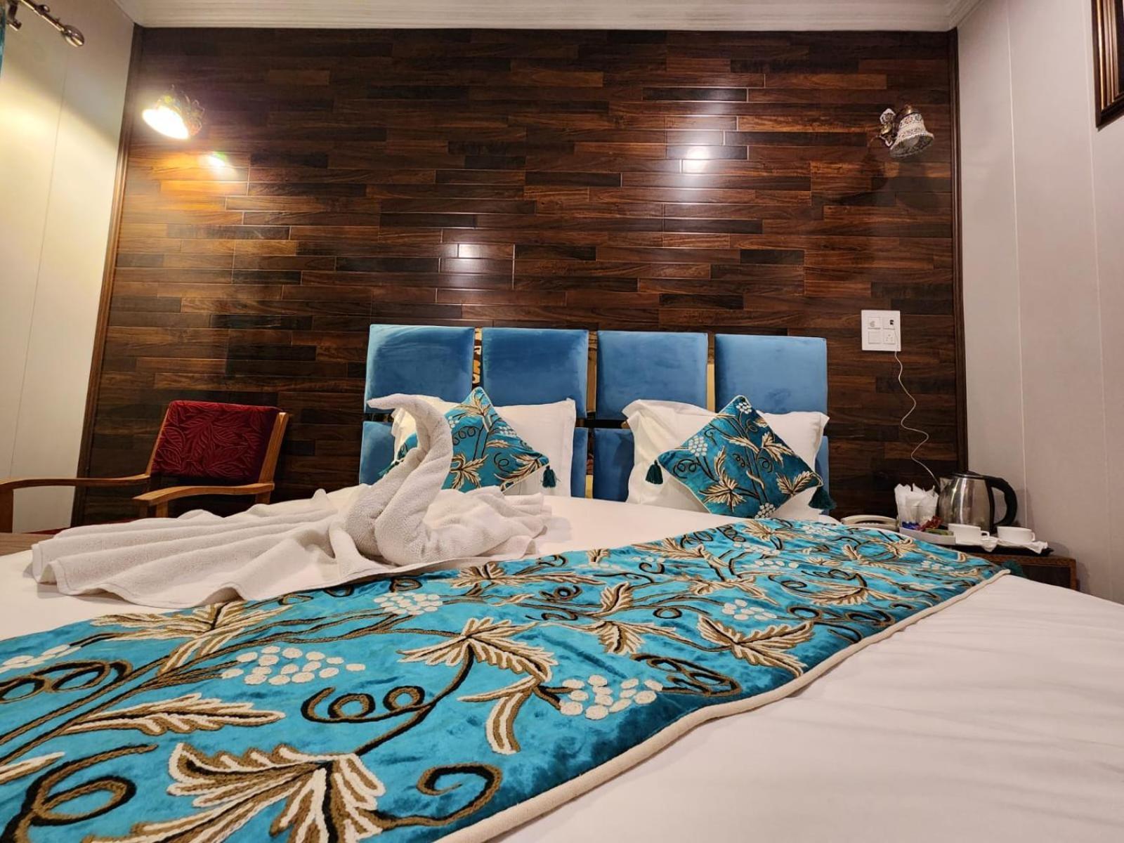 Srinagar Group Of Hotels Exterior foto